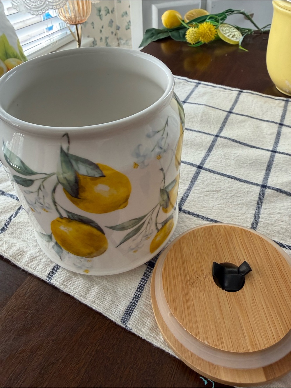 Farmhouse Lemon Ceramic Kitchen Canister with Wood Lid - Picture 5 of 6